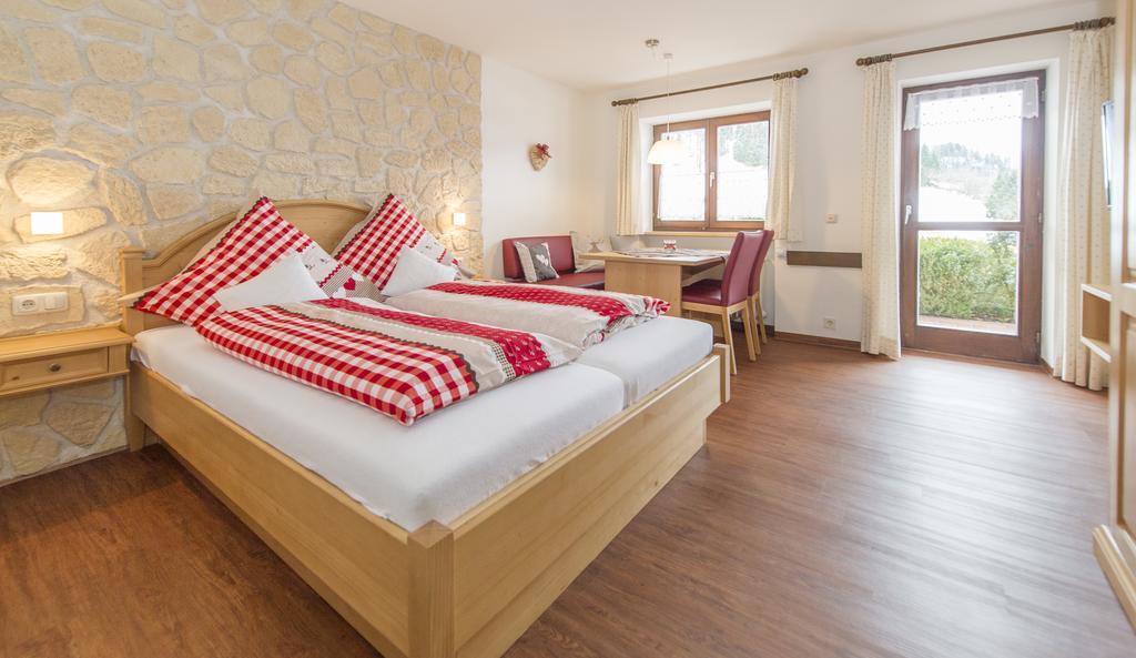 Gschwenderhaus Ferienwohnungen Oberstdorf Chambre photo